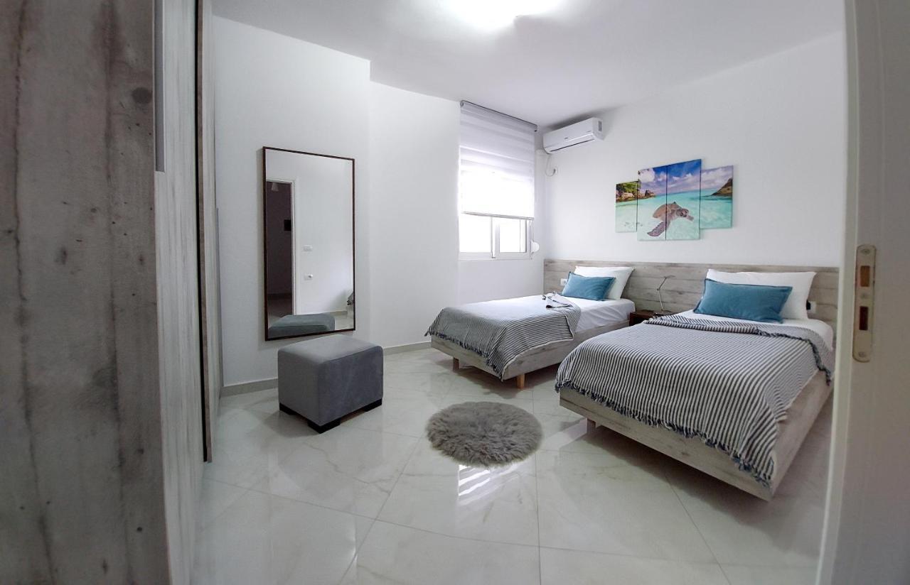 Cirasola Home - White Residence 1 Sarande Exterior photo