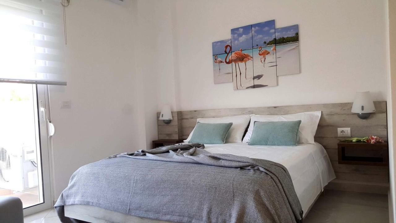 Cirasola Home - White Residence 1 Sarande Exterior photo